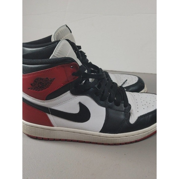 Nike Air Jordan 1 Retro Black Toe 2013 Size 8.5 main image 12